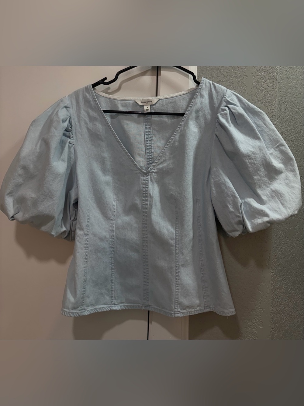 Banana Republic Puff Sleeve Top